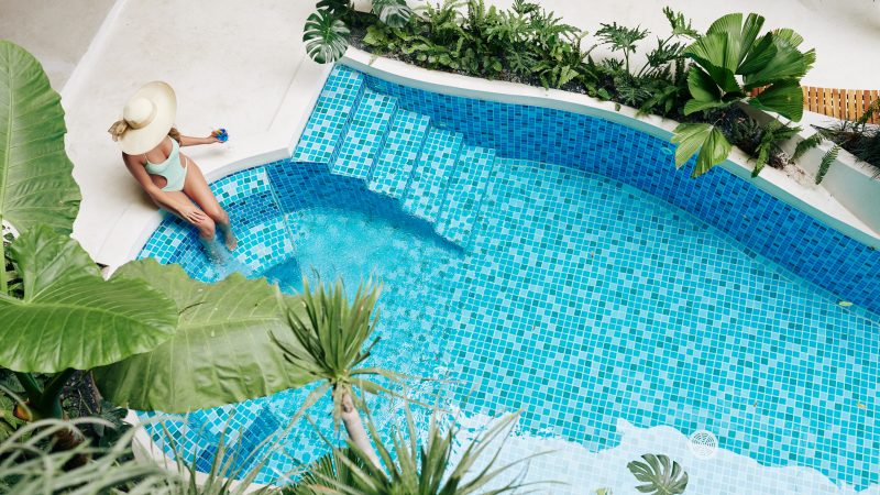 Est-ce possible d’enterrer une piscine hors-sol en acier ?